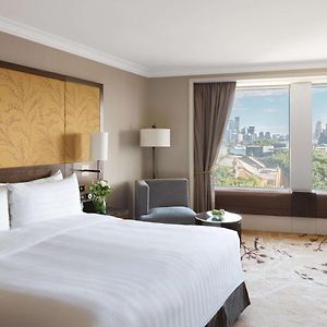 Deluxe Harbour Bridge King
